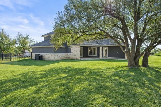 1006 Woodpark LN, Georgetown, TX 78633