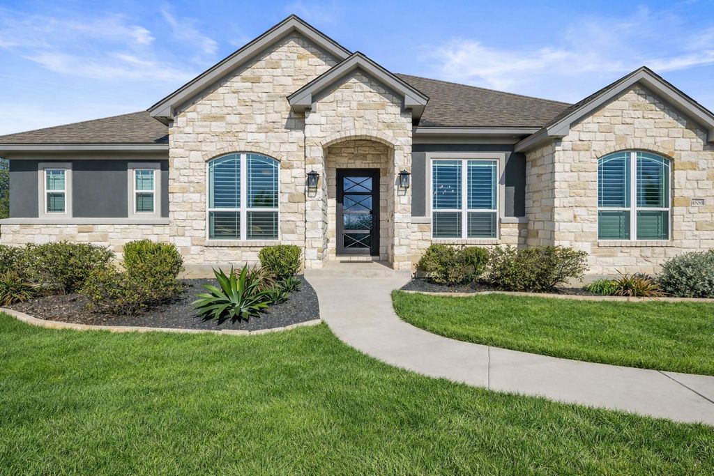 1006 Woodpark LN, Georgetown, TX 78633