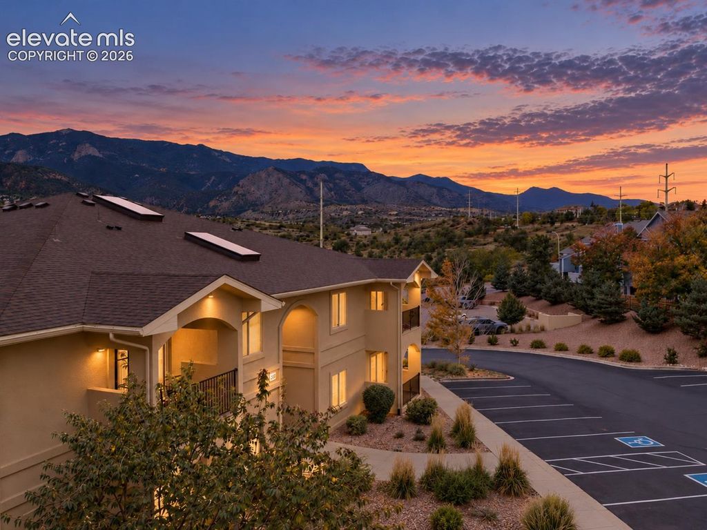 1530 Little Bear Creek Point 301, Colorado Springs, CO 80904 — exterior