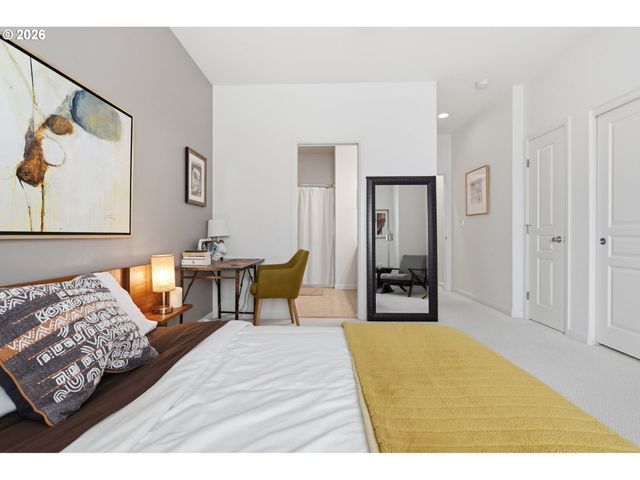 10308 Sw HOLLYRIDGE Ln, Beaverton, OR 97005