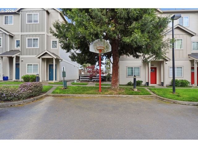 10308 Sw HOLLYRIDGE Ln, Beaverton, OR 97005