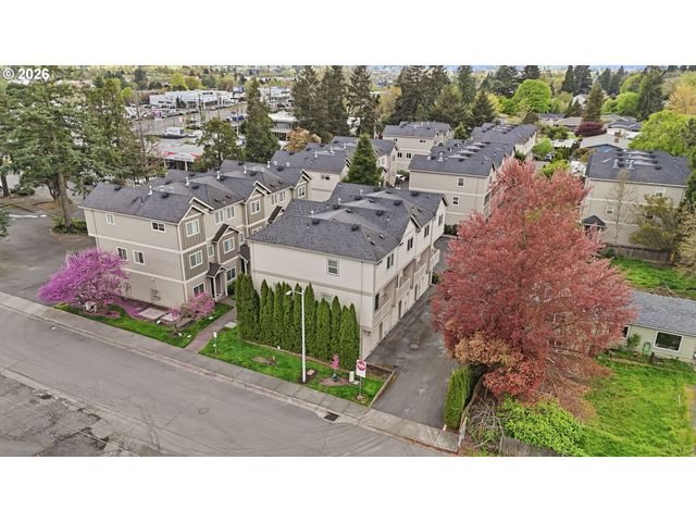 10308 Sw HOLLYRIDGE Ln, Beaverton, OR 97005