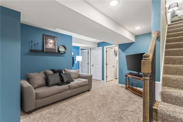 10010 Webster Avenue, Kansas City, KS 66109