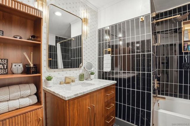 519 Shady Ln B, El Cajon, CA 92021