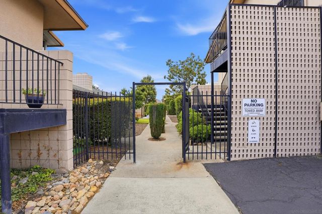 519 Shady Ln B, El Cajon, CA 92021