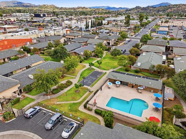 519 Shady Ln B, El Cajon, CA 92021