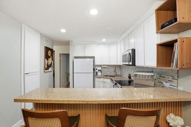 519 Shady Ln B, El Cajon, CA 92021