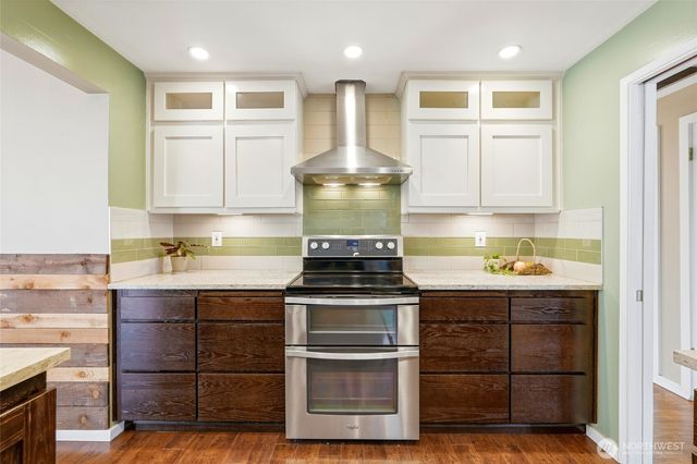 4705 237th Street SW, Mountlake Terrace, WA 98043