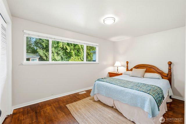 4705 237th Street SW, Mountlake Terrace, WA 98043