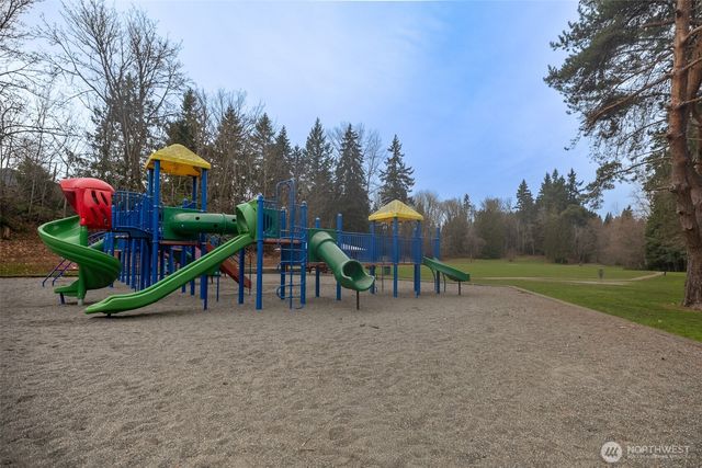 4705 237th Street SW, Mountlake Terrace, WA 98043