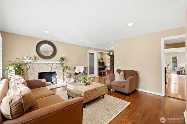 4705 237th Street SW, Mountlake Terrace, WA 98043