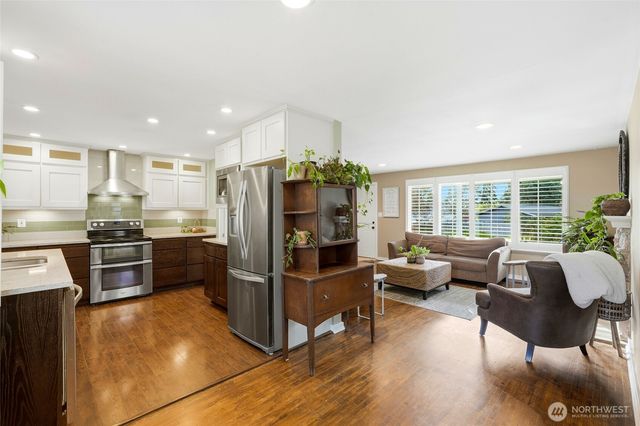 4705 237th Street SW, Mountlake Terrace, WA 98043