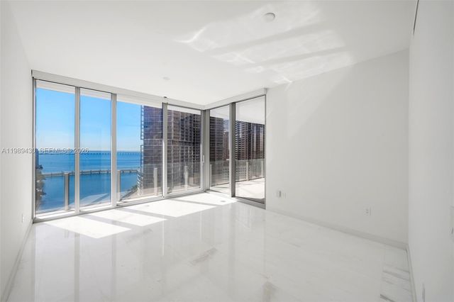 300 Biscayne Boulevard Way 1904C, Miami, FL 33131