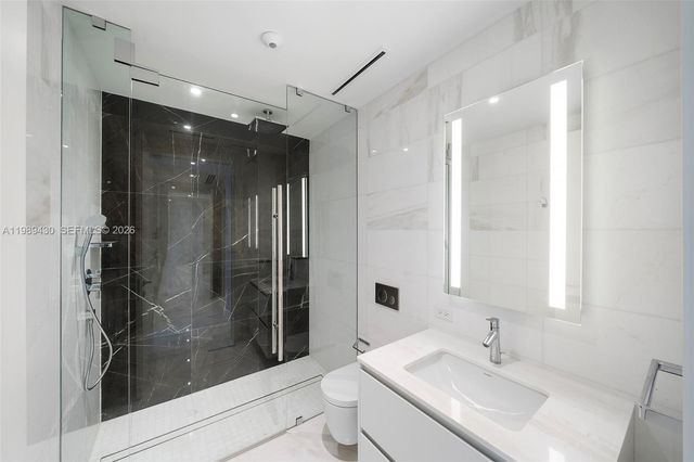 300 Biscayne Boulevard Way 1904C, Miami, FL 33131