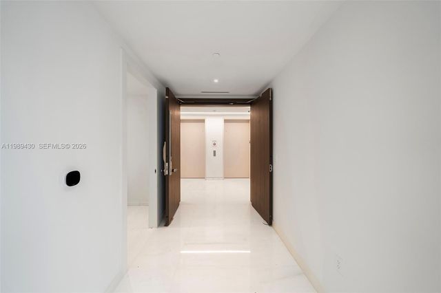 300 Biscayne Boulevard Way 1904C, Miami, FL 33131