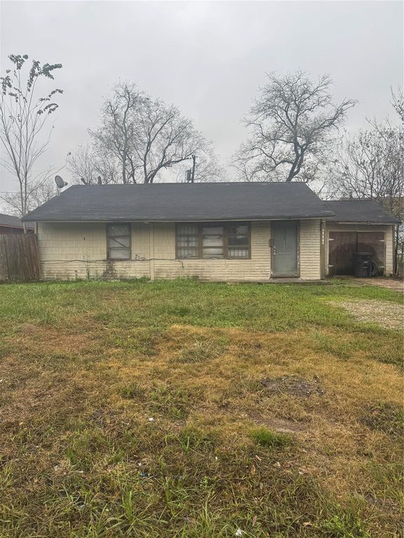 5950 Doolittle Boulevard, Houston, TX 77033