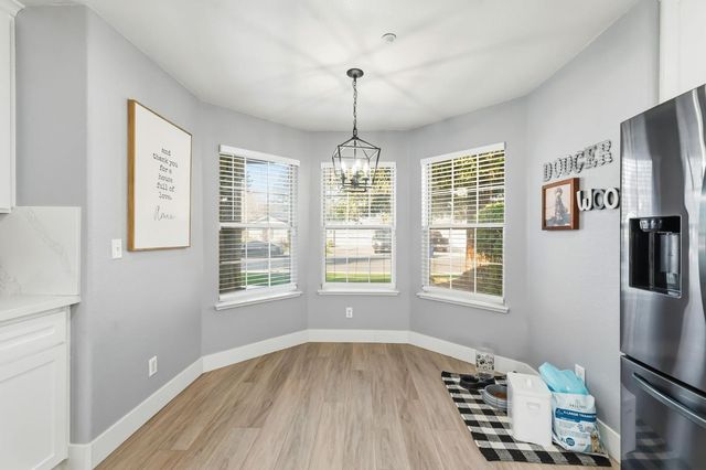 6203 W San Madele Avenue, Fresno, CA 93723