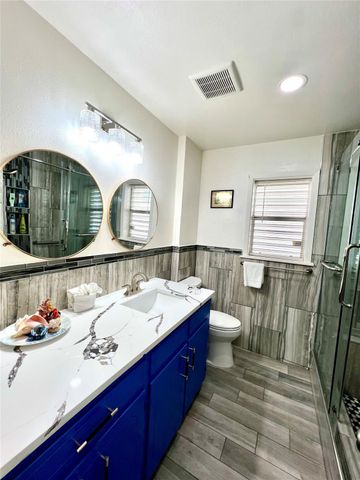 5420 Avenue O, Galveston, TX 77551