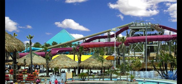 5420 Avenue O, Galveston, TX 77551