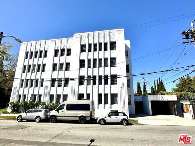 100 N Sycamore Avenue, Los Angeles, CA 90036