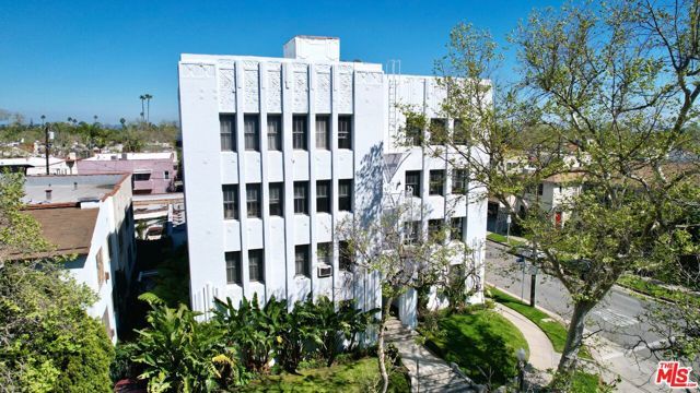 100 N Sycamore Avenue, Los Angeles, CA 90036