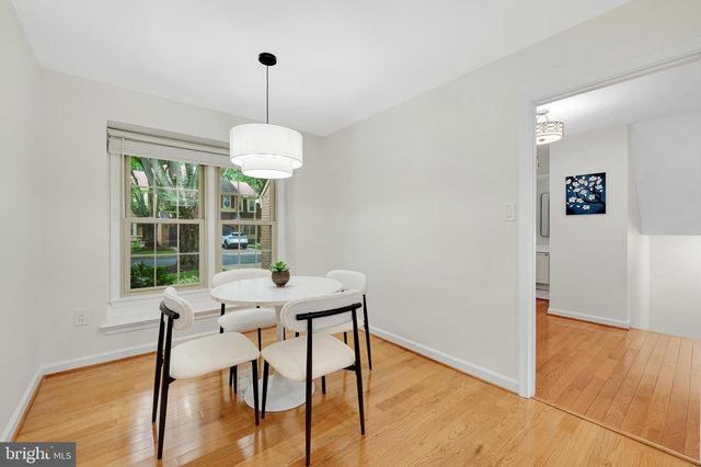 11402 EMPIRE LN, Rockville, MD 20852