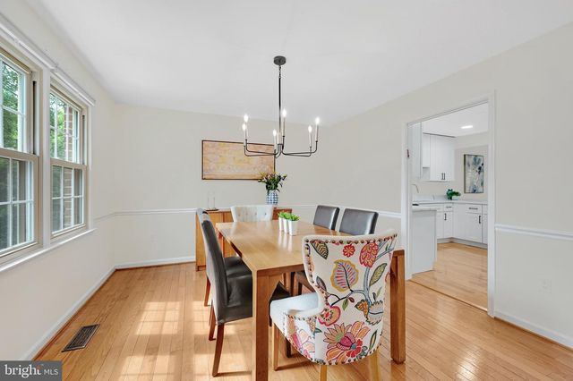11402 EMPIRE LN, Rockville, MD 20852