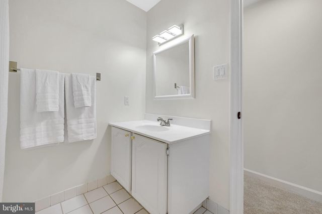 11402 EMPIRE LN, Rockville, MD 20852