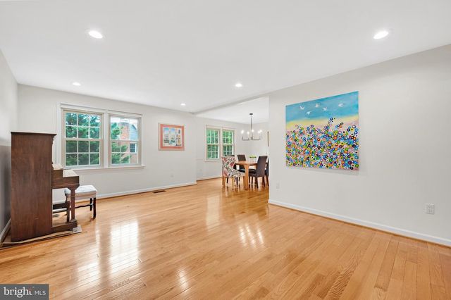 11402 EMPIRE LN, Rockville, MD 20852