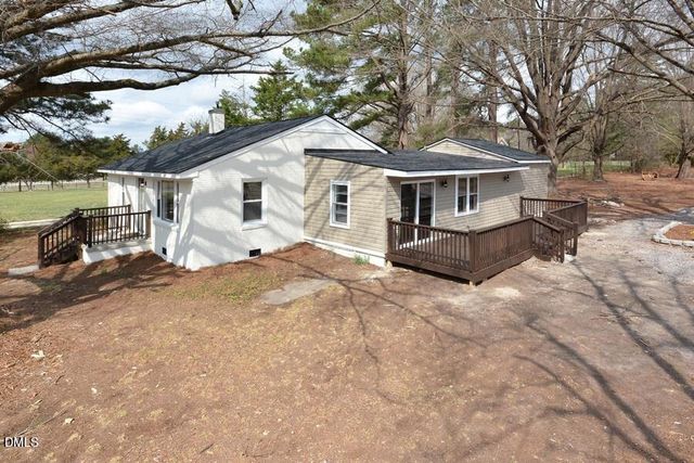 2105 Newton Dairy Road, Henderson, NC 27537