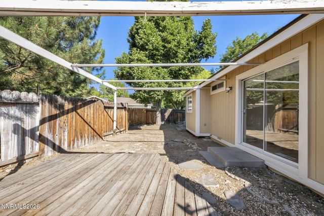 7553 Water View Way, Reno, NV 89511