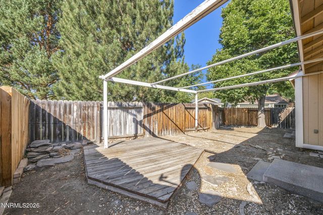7553 Water View Way, Reno, NV 89511