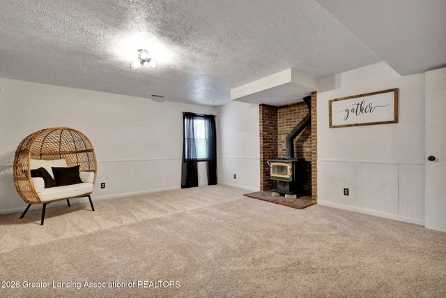 1078 Brookside Drive, Grand Ledge, MI 48837