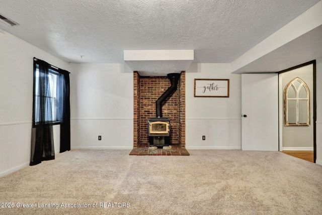 1078 Brookside Drive, Grand Ledge, MI 48837