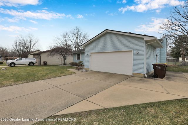 1078 Brookside Drive, Grand Ledge, MI 48837