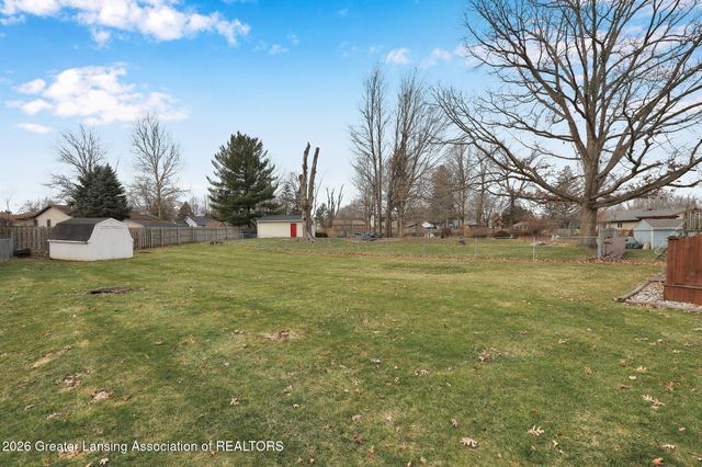 1078 Brookside Drive, Grand Ledge, MI 48837