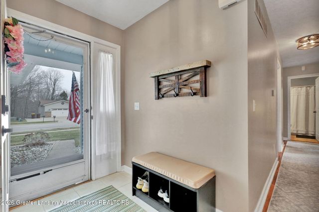 1078 Brookside Drive, Grand Ledge, MI 48837