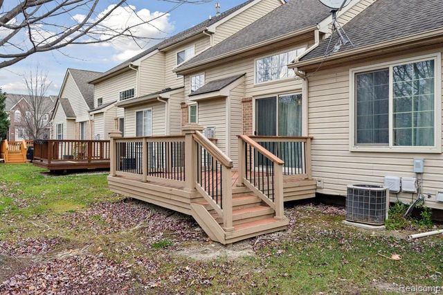 435 Carson Drive, Westland, MI 48185