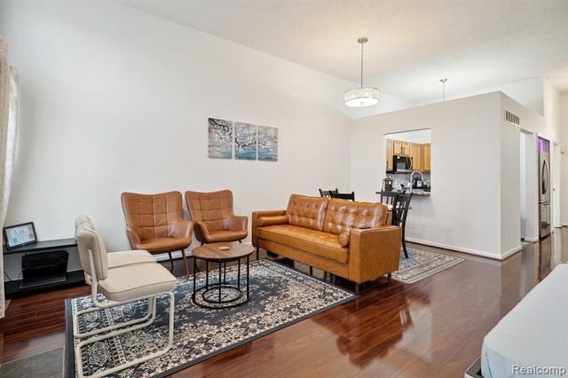435 Carson Drive, Westland, MI 48185