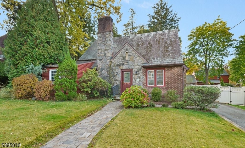 654 Suffern Rd, Teaneck Twp., NJ 07666