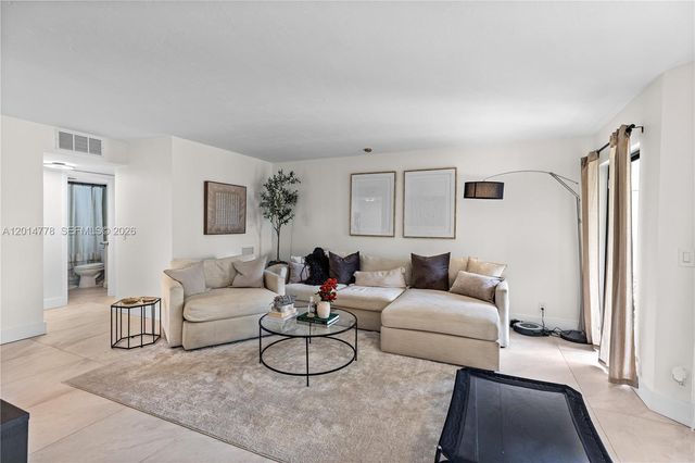 5850 Camino Del Sol 404 404, Boca Raton, FL 33433