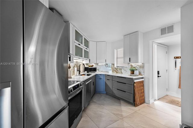5850 Camino Del Sol 404 404, Boca Raton, FL 33433