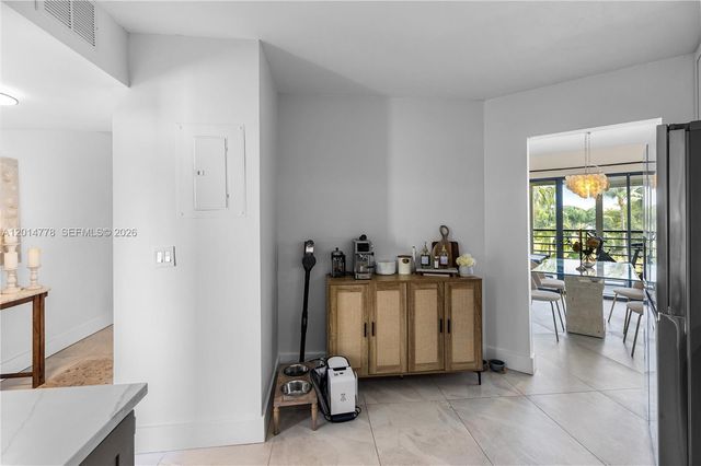 5850 Camino Del Sol 404 404, Boca Raton, FL 33433