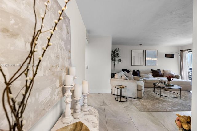 5850 Camino Del Sol 404 404, Boca Raton, FL 33433