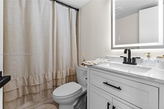 5850 Camino Del Sol 404 404, Boca Raton, FL 33433