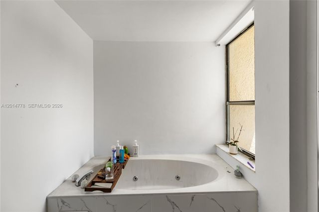 5850 Camino Del Sol 404 404, Boca Raton, FL 33433