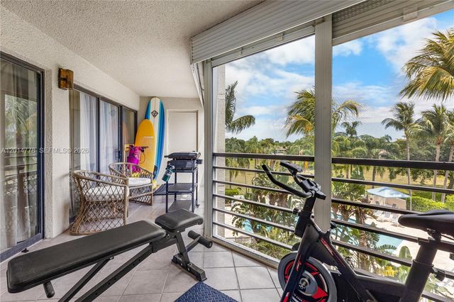 5850 Camino Del Sol 404 404, Boca Raton, FL 33433