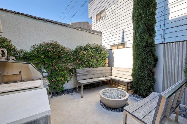 911 9Th St, Coronado, CA 92118