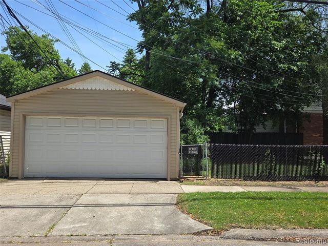 903 E 3rd Street, Royal Oak, MI 48067