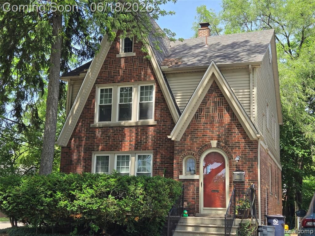 903 E 3rd Street, Royal Oak, MI 48067